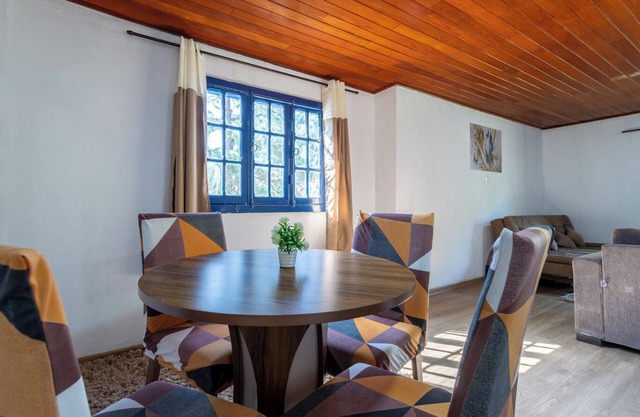 Casa com Wi-Fi e garagem a 400m do Museu Imperial