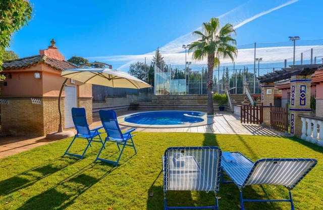 Casa con pista de padel Castilblanco de los Arroyos by Ruralidays