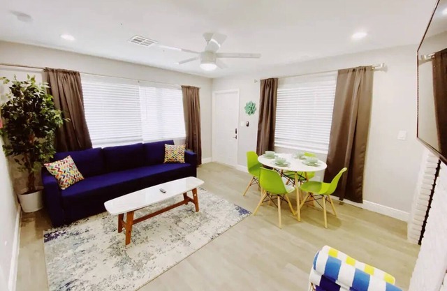 Casa Cordova Apartments By Lowkl