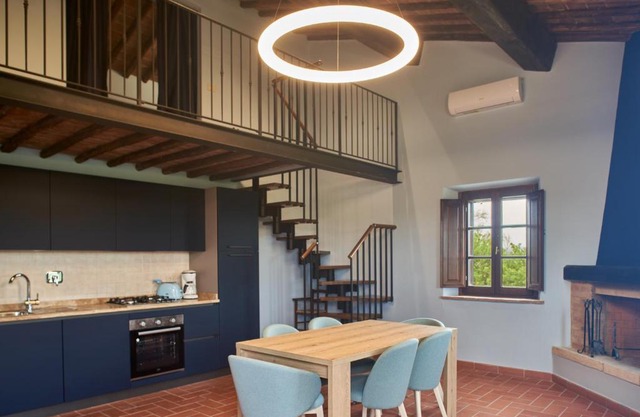 Casa Crete Senesi Appartamento MIRTILLO nel Podere di Sant’Antonio