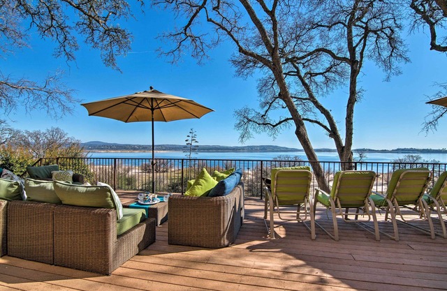 Geräumiges 'Casa d'Amore' Granite Bay Lake Haus!