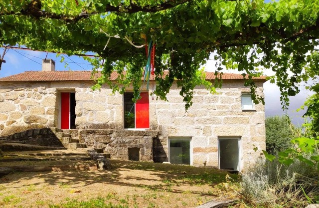 CASA DA FRENTE, Infesta, with swimming pool