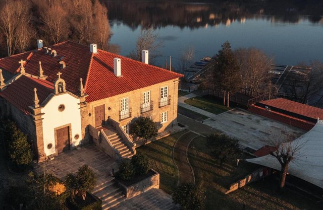 Casa da Ribeira
