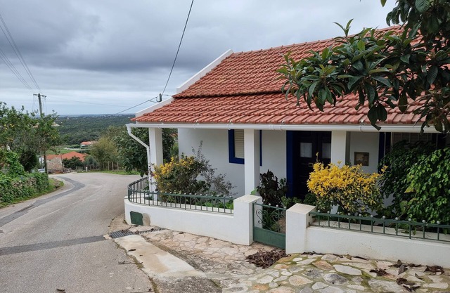 Casa da Ti Alzira - a refuge at the foot of the mountain with a touch of tradition