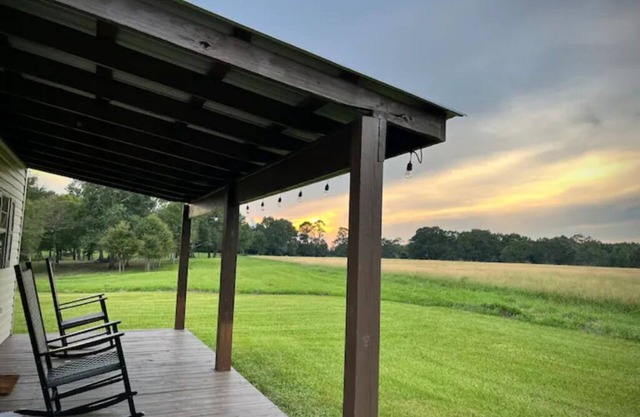 Casa de Campo-Tiny Home with Open Field View for Sunsets and Stargazing
