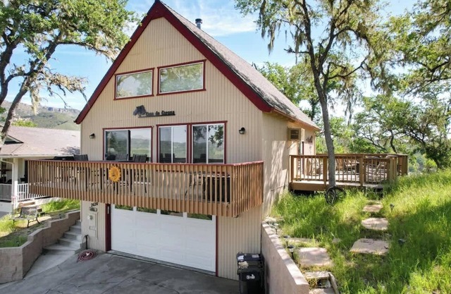 Casa de Corona Lake House