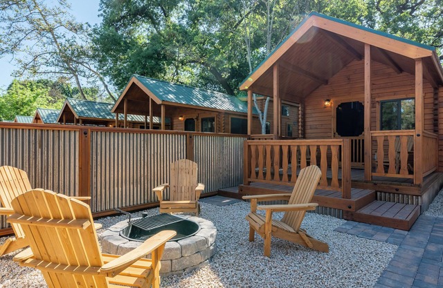 Casa de Fruta Cabins, Inn & RV Park