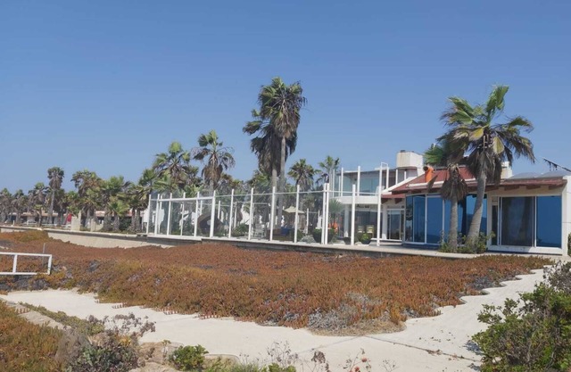 CASA DE LOS ABUELOS, BEACH FRONT PROPERTY