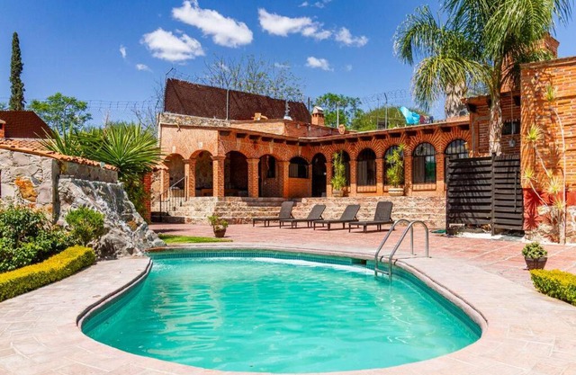 Casa De Piedra