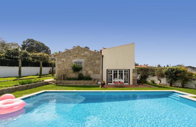 Casa de S. Paio - 3 bedroom villa w/pool & garden