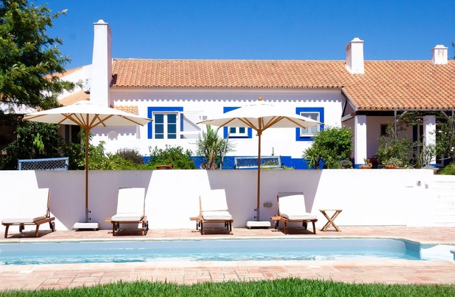Casa de Seraminheiro, a large country house in typical Alentejo style
