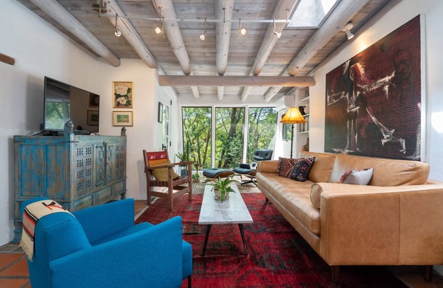 Casa Del Bosque - Walk to Canyon Rd