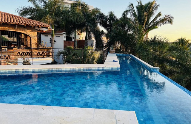 CASA DEL CIELO ist eine große Sayulita Villa mit unglaublicher Aussicht, Pool und Privatsphäre