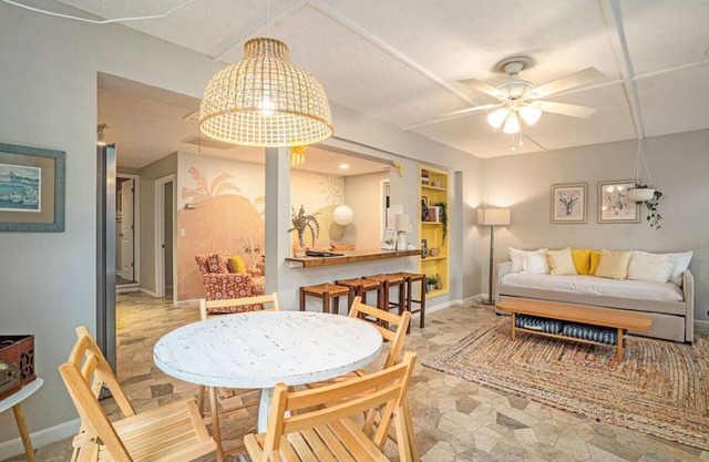 Casa Del Sol - Adorable Guest house in Park Circle
