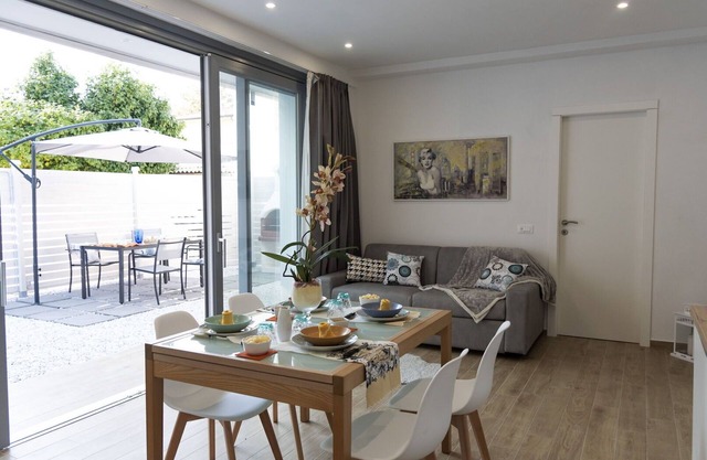 Wohnung in Torre Del Lago Puccini mit 2 Schlafzimmern 6 Schlafplätzen