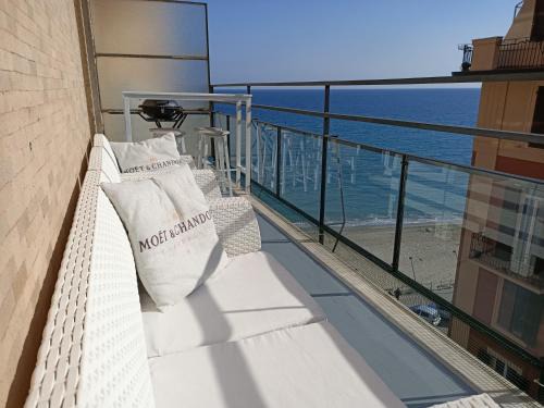 Casa di Noemi - Seafront with parking