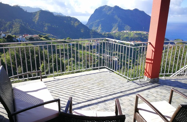 Ausgezeichnete Villa - Meerblick und Bergblick