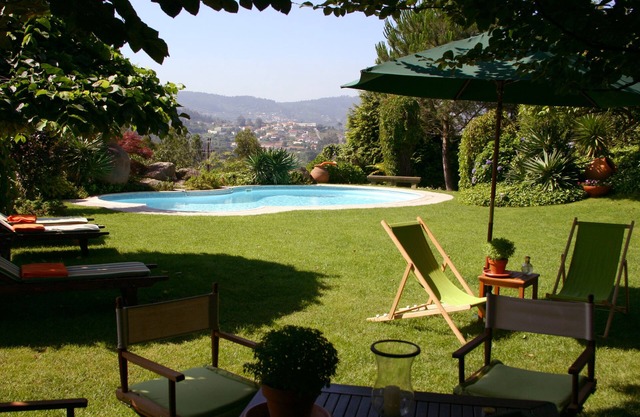 Casa do Monte with swimming pool