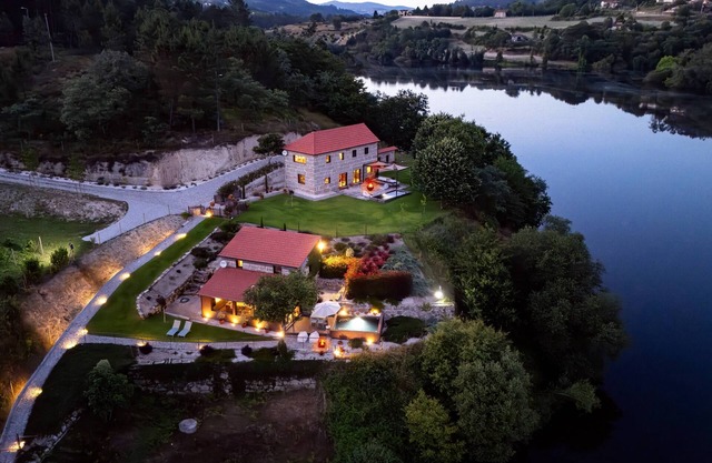 Casa do Pato Real - River View and Private Pool
