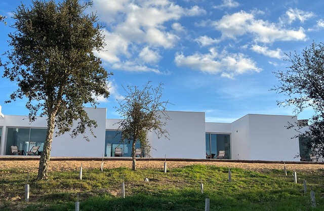 CASA DO REGADIO - HOUSE 2, A country and sea retreat on the Alentejo coast,