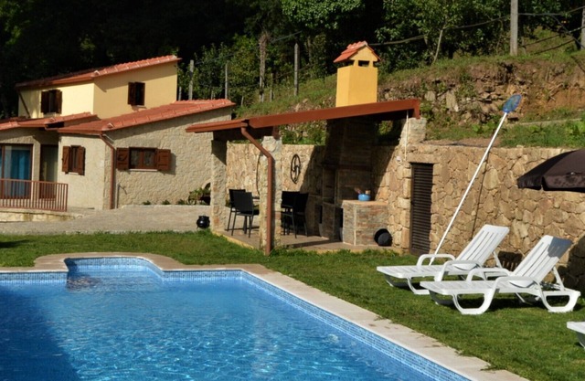 Casa do Ribeiro / Quinta da Costeira AL 80 388 Komplette Vermietung mit Pool.
