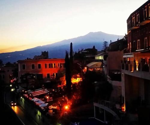 Casa Donna Rosaria tra Etna e Taormina