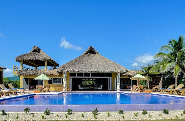 Casa Doris Stilvolles Ocean Front Villa Resort mit umfassendem Service