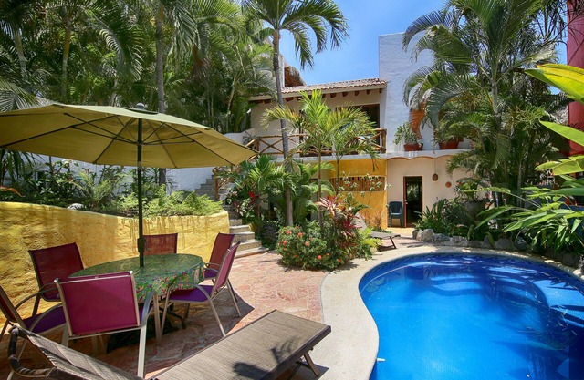 Casa Dos Amigos, 4BR m. pool, 1 blk. zum Strand und zum Stadtzentrum