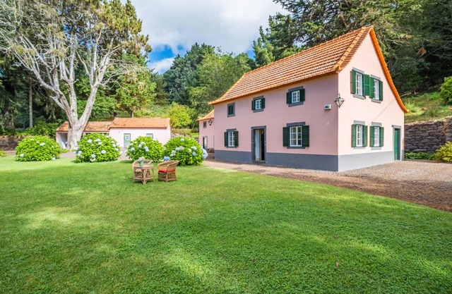 Casa dos Castanheiros