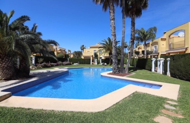 Casa Dream Holiday - mit Pool, Privatgarten und Strandnähe