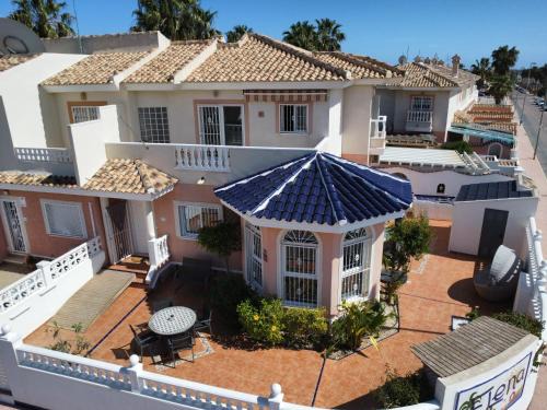 Casa Elena luxury family holiday home 4-8 persons