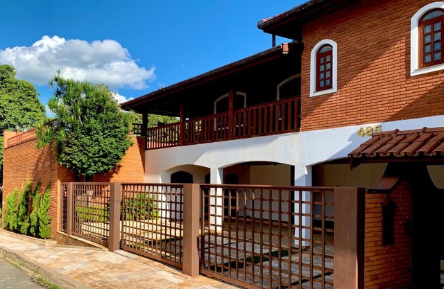 Casa em Águas de Lindóia!