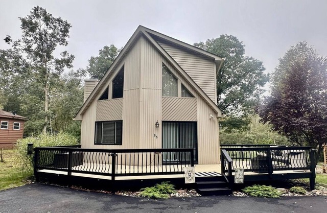 CASA EMMA , Charming 3-bedroom house with WiFi, AC in brilliant Albrightsville