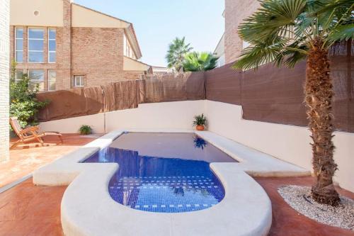 Casa en Valencia, piscina, cerca de golf, playas, moto Gp