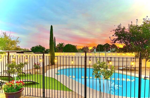 Casa Encanto Family Friendly w/Private Pool, 72" TV, Arcade