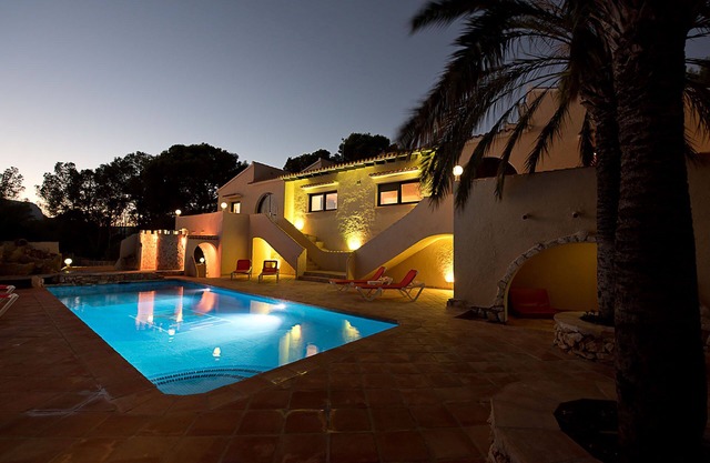 CASA ENGELSBURG . Calpe