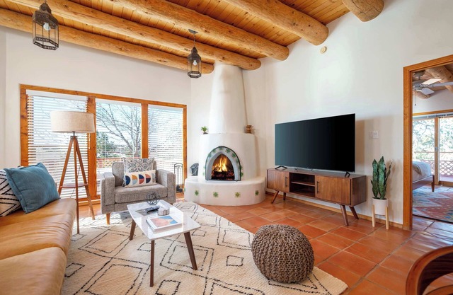 Casa Escondido- Quiet | Decks | 3BR | El Dorado
