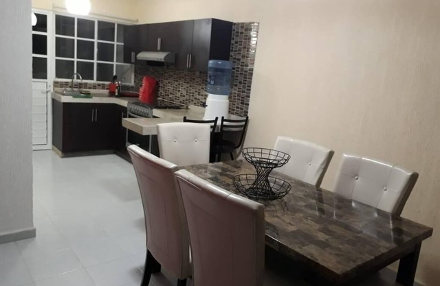 CASA FAMILIAR NUEVA MUY CÓMODA Y AMPLIA