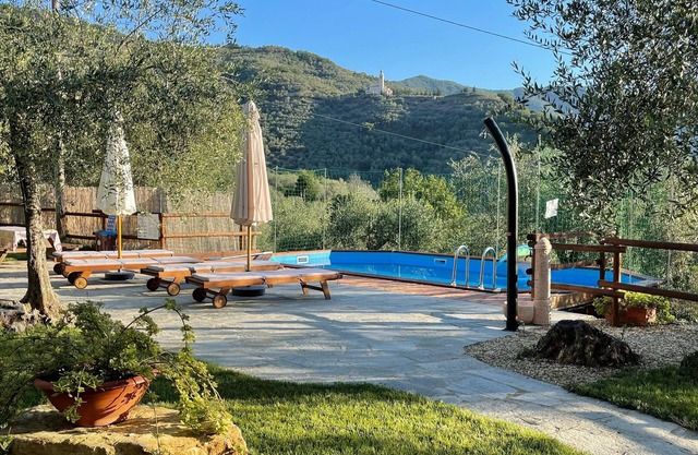 Casa Ferrari farmhouse, swimming pool, SPA, garden Private