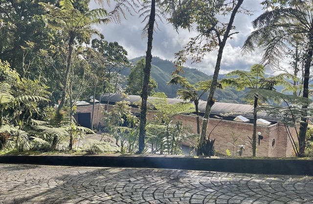 CASA FINCA BOSQUE DE FIZEBAD