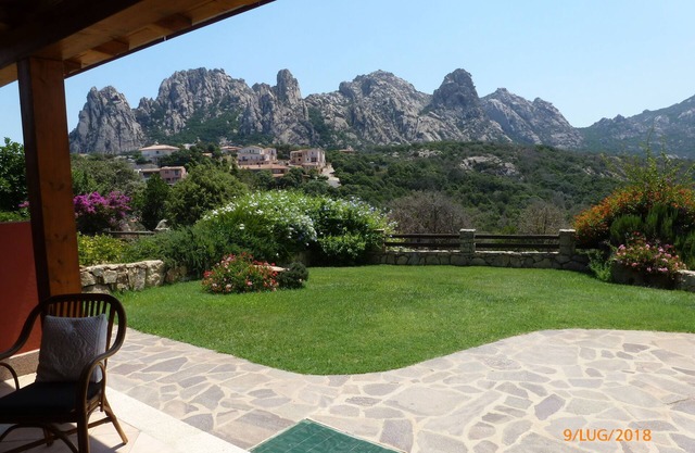 Casa Fiorella Red Trilo: Ruhig und Panorama-Haus, nahe dem Dorfzentrum.