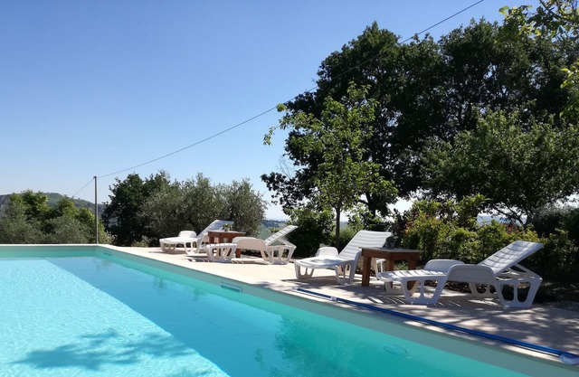 Casa Fonte Pecorale Ferienwohnungen il Pozzo und il Nido beheizbarer Pool