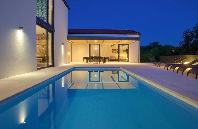 Casa Forma mit beheiztem Pool und Luxus von 5 Sternen
