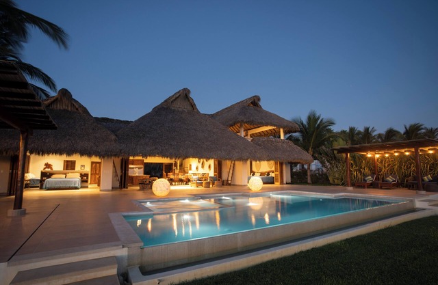 Casa Gaby - A luxurious, beachfront villa