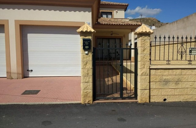 Casa Gillie, 3 bed rural village house