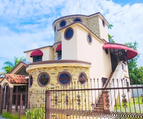 Casa grande lujosa