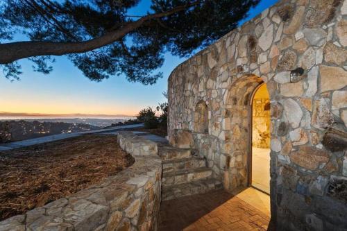 Casa Grotto