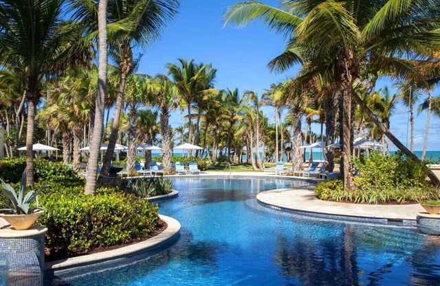 Casa Hermosa | Ocean-Front Mansion