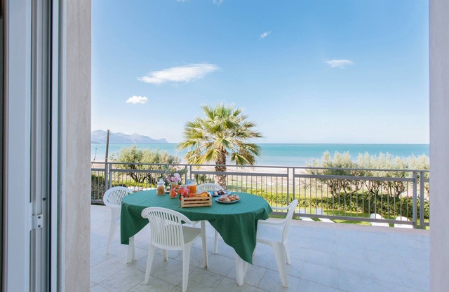 CASA IBISCUS 1 5 meters from the beach