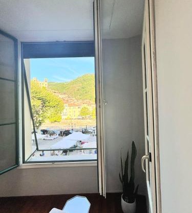 Casa Jolie - vista castello